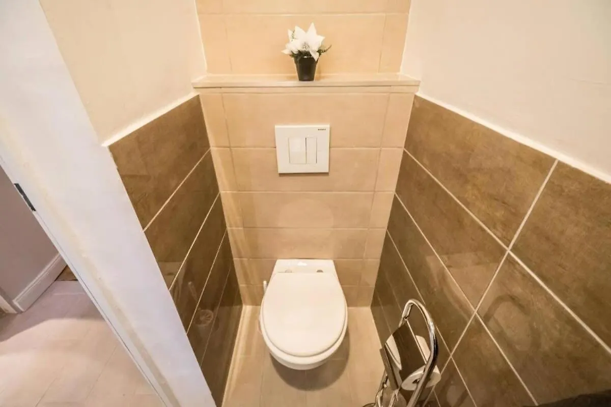 Akacfa Chic Retreat Downtown Apartment Budapest Hungary