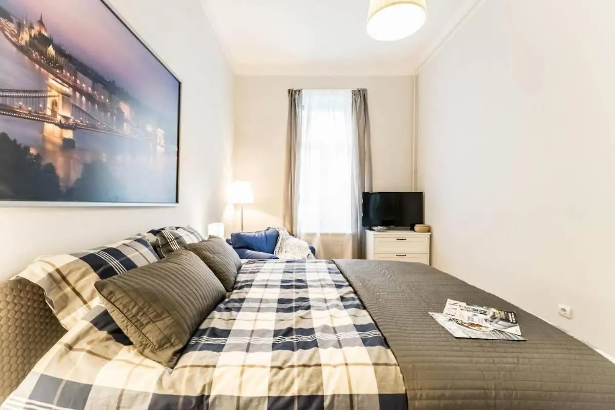 Akacfa Chic Retreat Downtown Apartment Budapest